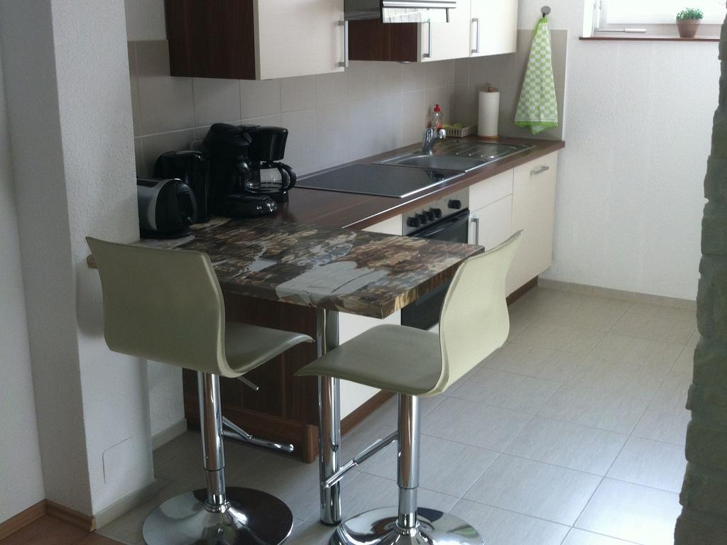 Ferienwohnung Heike Dettingen an der Erms Habitación foto